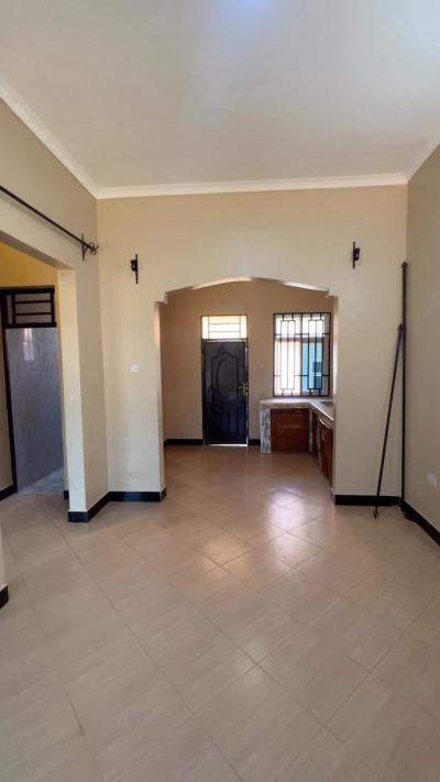 Nyumba/Apartment ya vyumba viwili inapangishwa Mawasiliano, Morogoro