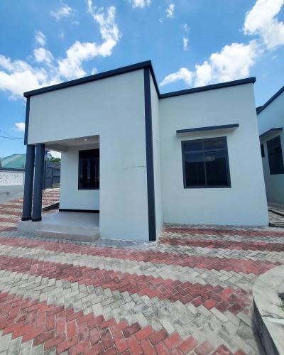 Nyumba/Apartment ya vyumba viwili inapangishwa Mawasiliano, Morogoro