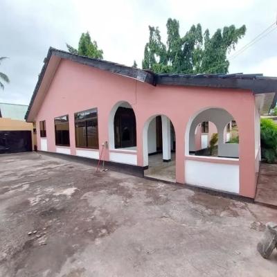 4 Bedrooms House for Rent at Mikocheni, Dar Es Salaam