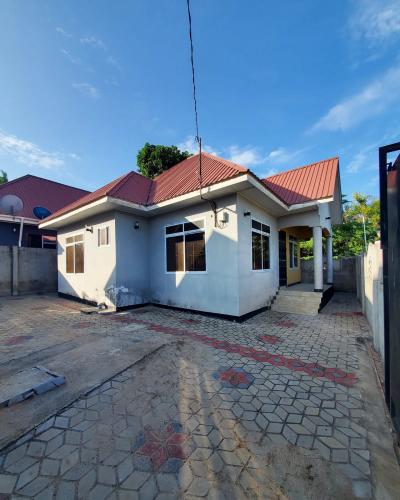 2 Bedrooms House for Rent at Tabata, Dar Es Salaam