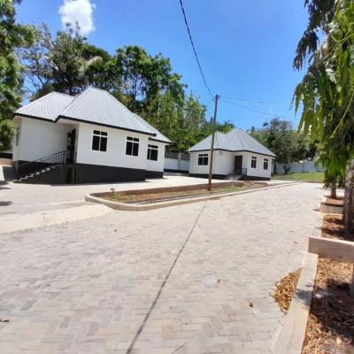 Nyumba/Apartment ya vyumba viwili inapangishwa Uwanjani, Songwe