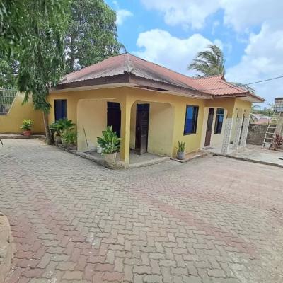 1 Bedrooms House for Rent at Kimara, Dar Es Salaam