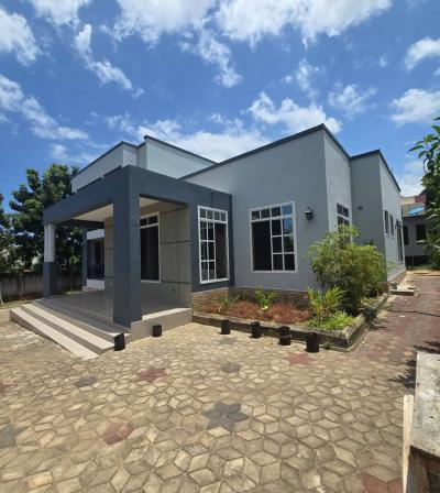 4 Bedrooms House for sale at Mbezi, Dar Es Salaam