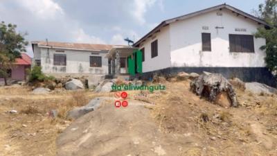 5 Bedrooms House for sale at Nyamanoro, Mwanza