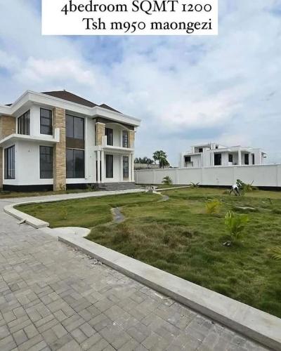 4 Bedrooms House for sale at Mbweni, Dar Es Salaam