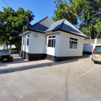 2 Bedrooms House/Apartment for Rent at Uwanjani, Songwe