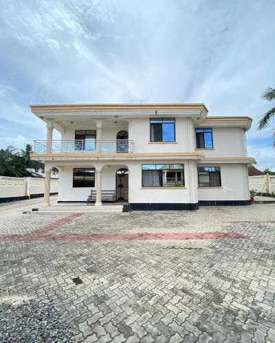 5 Bedrooms House for Rent at Mbezi, Dar Es Salaam