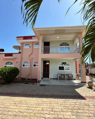 4 Bedrooms House for sale at Mbezi, Dar Es Salaam