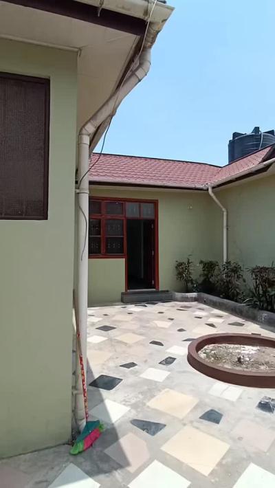 House for Rent at Kinondoni, Dar Es Salaam