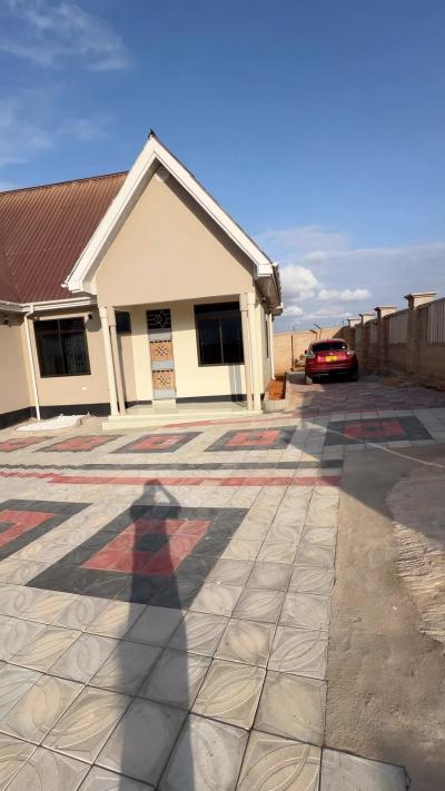 3 Bedrooms House/Apartment for Rent at Iyumbu, Dodoma