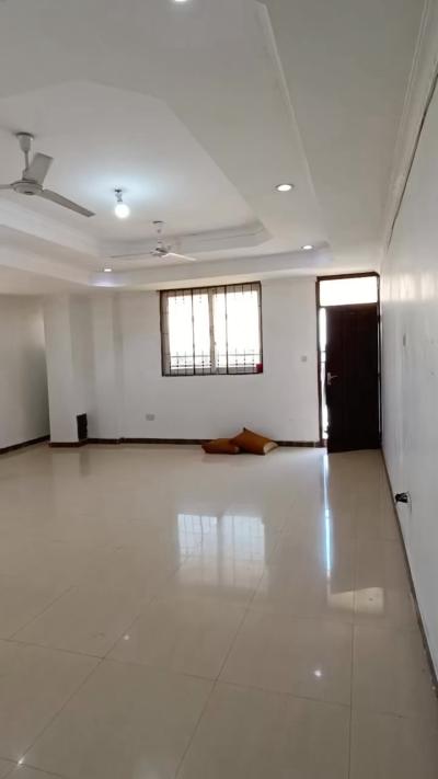 4 Bedrooms House/Apartment for Rent at Magomeni, Dar Es Salaam