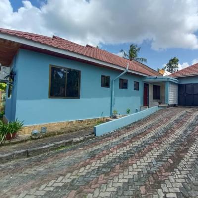 Nyumba/Apartment ya vyumba vitatu inapangishwa Mawasiliano, Morogoro