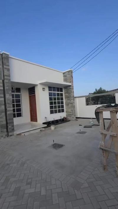 2 Bedrooms House for Rent at Ubungo, Dar Es Salaam