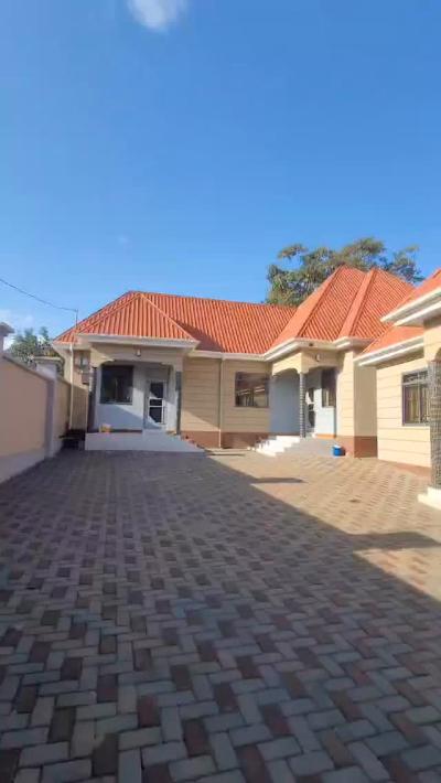 1 Bedrooms House for Rent at Moshono, Arusha