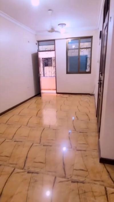 Nyumba/Apartment ya vyumba vitatu inapangishwa Kariakoo, Dar Es Salaam