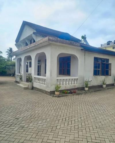 House for Rent at Msasani, Dar Es Salaam