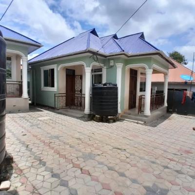 Nyumba/Apartment ya vyumba viwili inapangishwa Uwanjani, Songwe