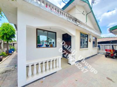 4 Bedrooms House for Rent at Ubungo, Dar Es Salaam