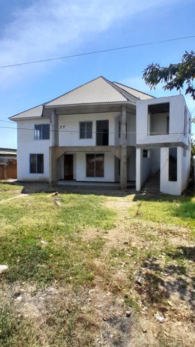 3 Bedrooms House for sale at Mawasiliano, Morogoro