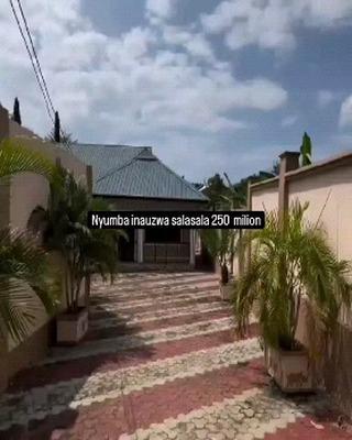 3 Bedrooms House for sale at Kinondoni, Dar Es Salaam