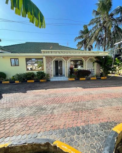 5 Bedrooms House for Rent at Mbezi, Dar Es Salaam