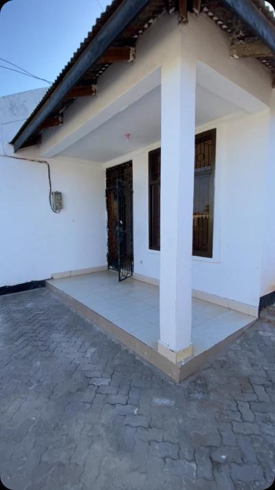 3 Bedrooms House/Apartment for Rent at Kijitonyama, Dar Es Salaam