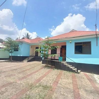 2 Bedrooms House/Apartment for sale at Kimara, Dar Es Salaam