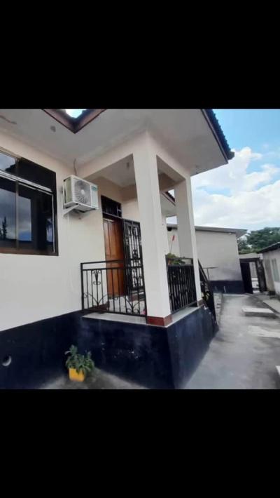 2 Bedrooms House for Rent at Ubungo, Dar Es Salaam