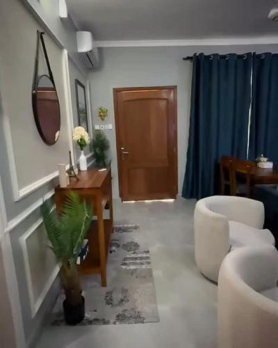 Nyumba (Furnished) ya vyumba viwili inapangishwa Makumbusho, Dar Es Salaam