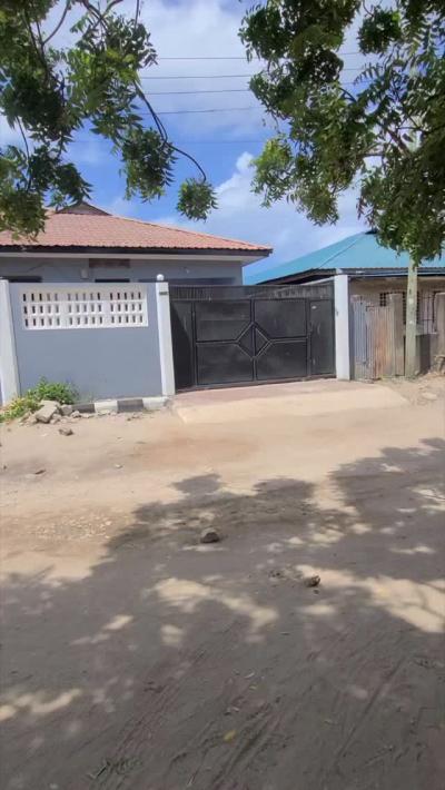 3 Bedrooms House/Apartment for Rent at Mwananyamala, Dar Es Salaam