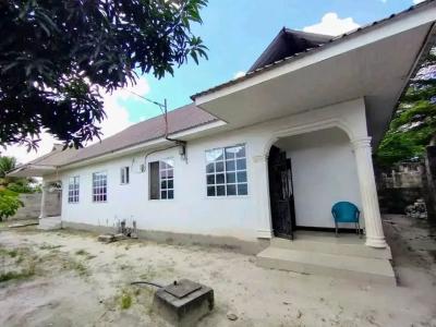 2 Bedrooms House for sale at Kitunda, Dar Es Salaam