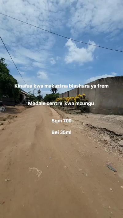 Kiwanja kinauzwa Madale, Dar Es Salaam