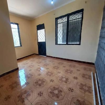 1 Bedrooms House/Apartment for Rent at Ubungo, Dar Es Salaam