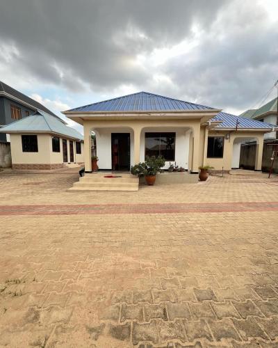 3 Bedrooms House for Rent at Mbuyuni, Morogoro