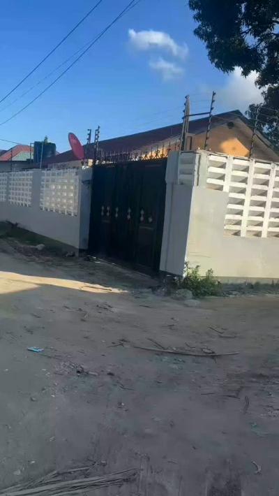 Nyumba ya vyumba vitatu inapangishwa Sinza, Dar Es Salaam