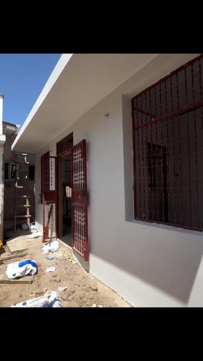 2 Bedrooms House/Apartment for Rent at Kinondoni, Dar Es Salaam