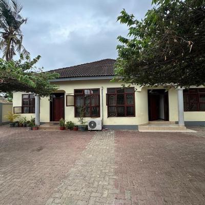 3 Bedrooms House/Apartment for Rent at Namanga, Arusha