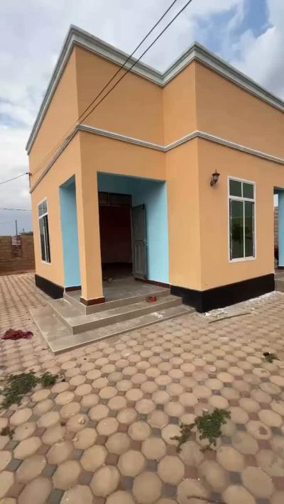 Nyumba/Apartment ya vyumba vitatu inapangishwa Nzuguni, Dodoma