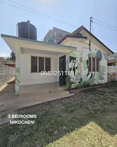 4 Bedrooms House for Rent at Mikocheni, Dar Es Salaam