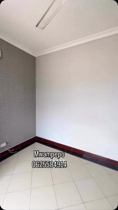 Nyumba/Apartment ya vyumba vitatu inapangishwa Mbezi, Dar Es Salaam