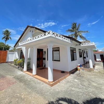 4 Bedrooms House for sale at Mbezi, Dar Es Salaam