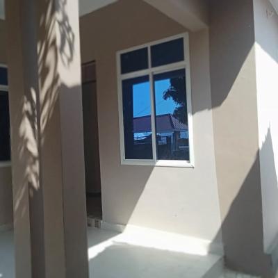 Nyumba/Apartment ya vyumba vitatu inapangishwa Mkolani, Mwanza