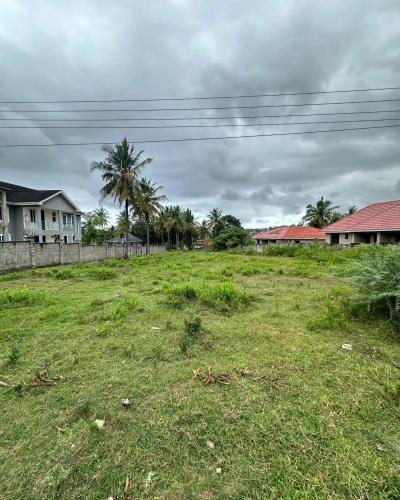 Kiwanja kinauzwa Wazo, Dar Es Salaam