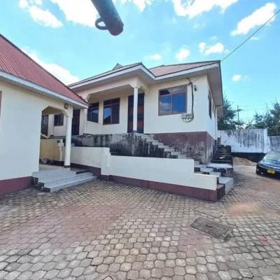 Nyumba/Apartment ya vyumba viwili inapangishwa Kimara, Dar Es Salaam