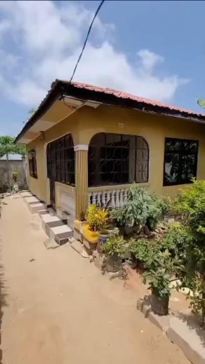 4 Bedrooms House for sale at Bara, Songwe