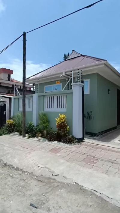 2 Bedrooms House for Rent at Kinondoni, Dar Es Salaam