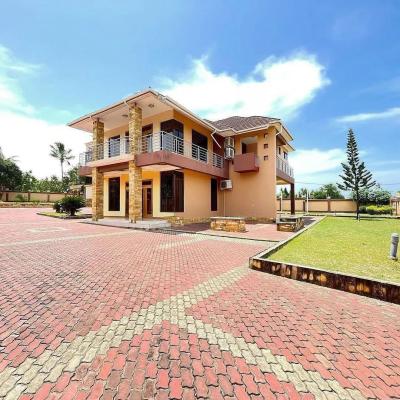 5 Bedrooms House for Rent at Magengeni, Mtwara