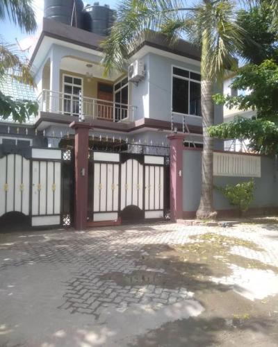 House for rent at Kinondoni, Dar Es Salaam