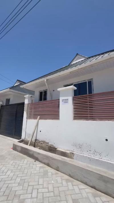 2 Bedrooms House/Apartment for Rent at Mawasiliano, Morogoro