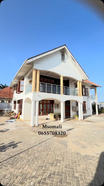 5 Bedrooms House for sale at Mbezi, Dar Es Salaam